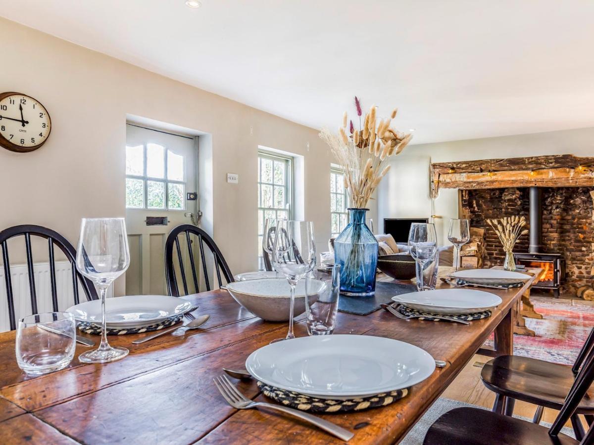 Pass The Keys Charming Downland Cottage Chichester Esterno foto