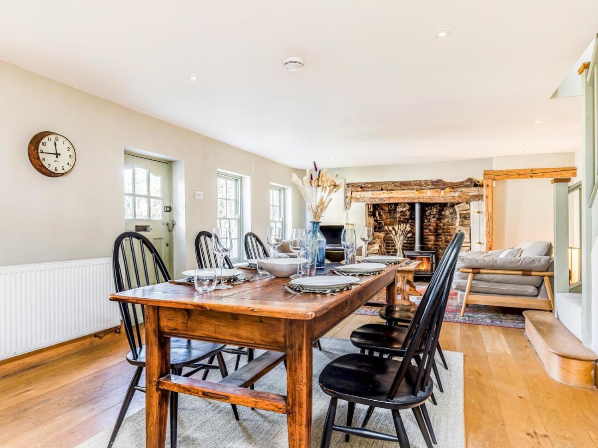Pass The Keys Charming Downland Cottage Chichester Esterno foto