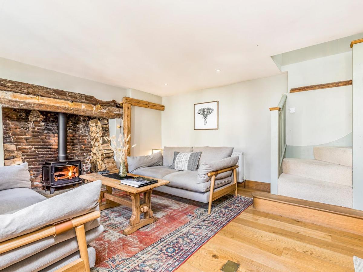 Pass The Keys Charming Downland Cottage Chichester Esterno foto