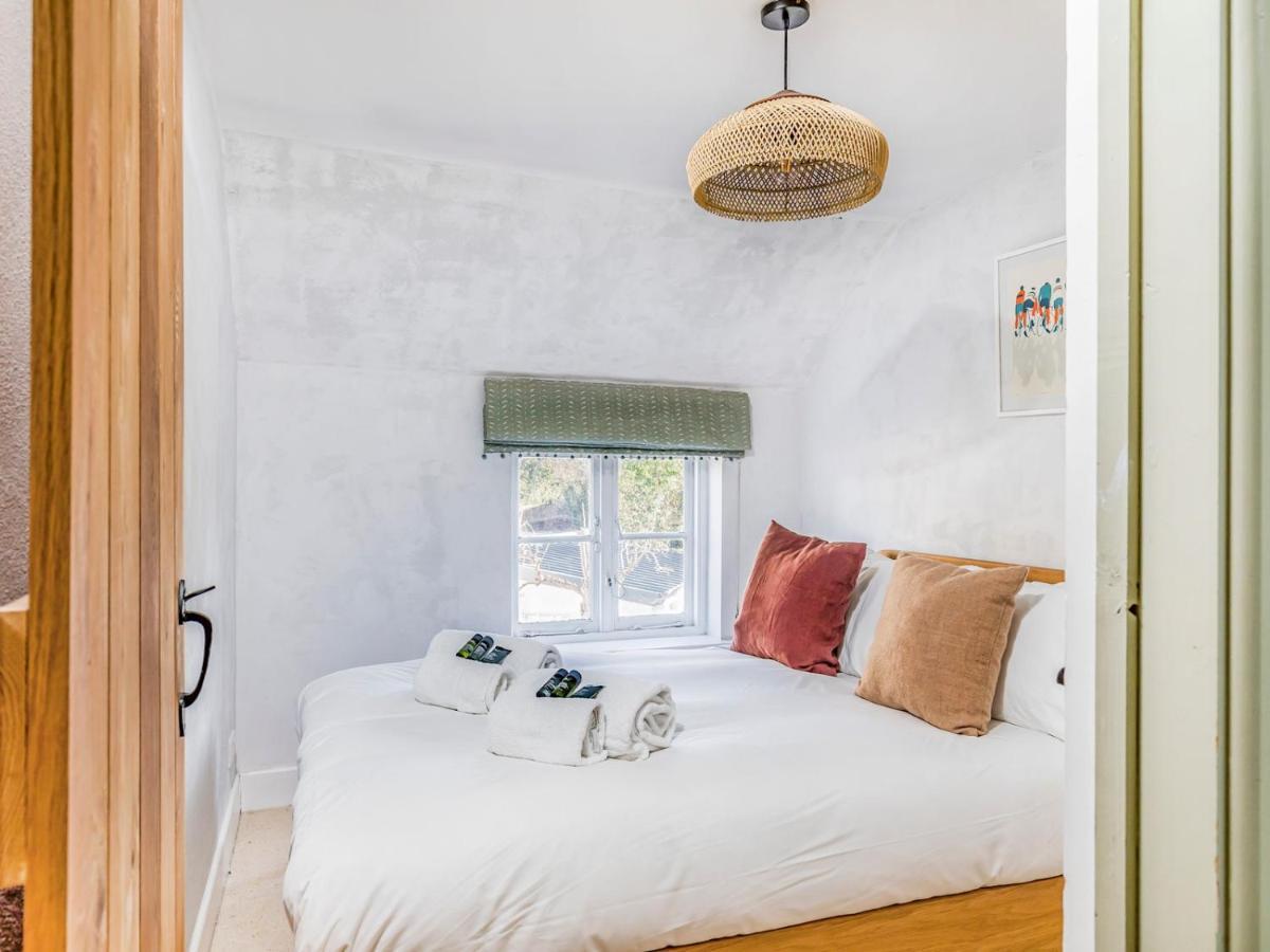 Pass The Keys Charming Downland Cottage Chichester Esterno foto